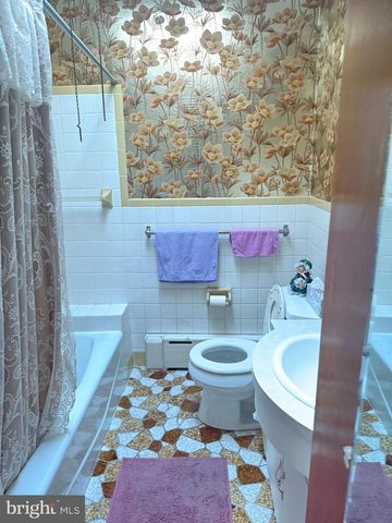 2860 SELLERS ST, Philadelphia, PA 19137
