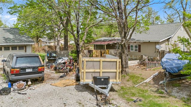 429 E Mulberry, Rogers, AR 72756