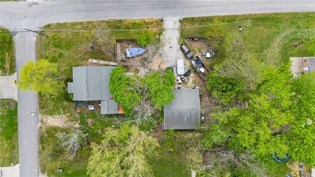 429 E Mulberry, Rogers, AR 72756