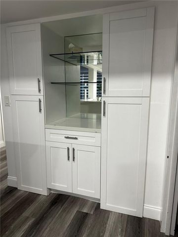 800 Parkview Dr 829, Hallandale Beach, FL 33009