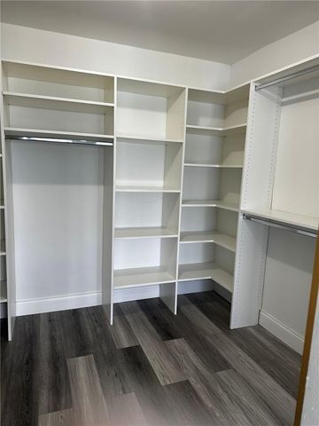 800 Parkview Dr 829, Hallandale Beach, FL 33009