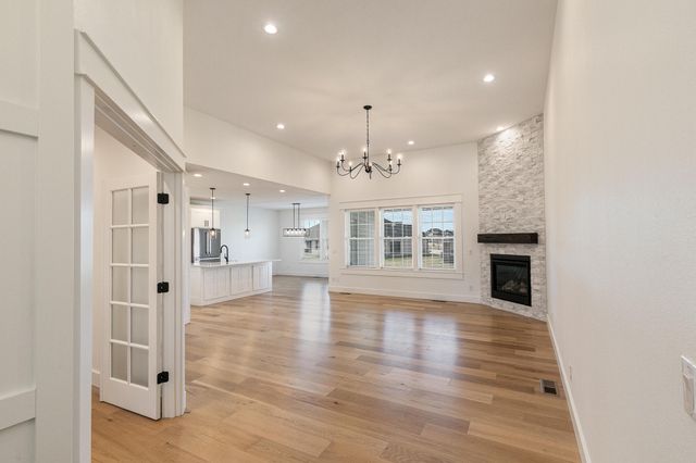 4818 E Silverado Road, Springfield, MO 65802