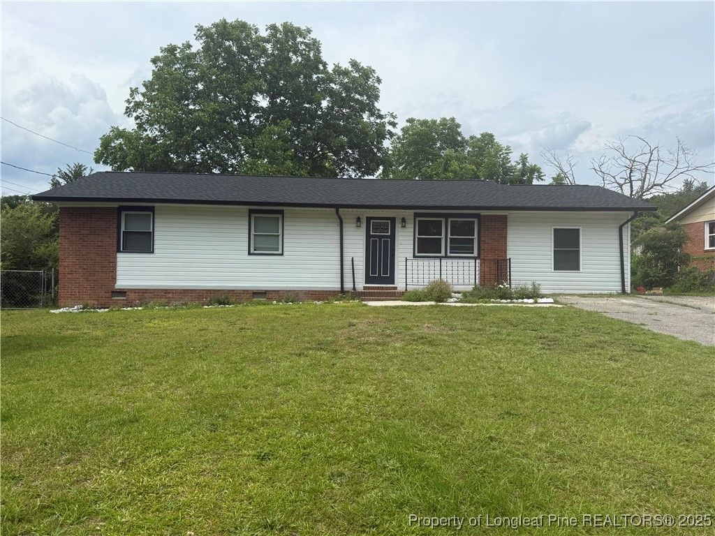 6018 Elstree Place, Fayetteville, NC 28314