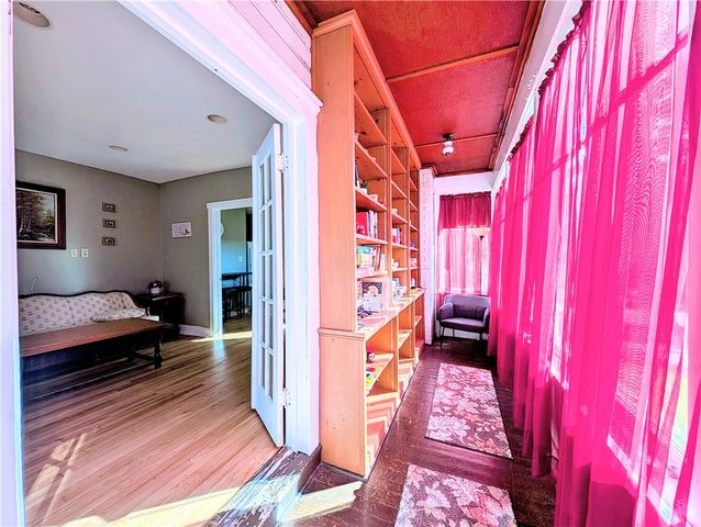 123 W Loyalhanna St, Ligonier Boro, PA 15658