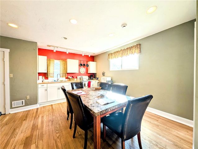 123 W Loyalhanna St, Ligonier Boro, PA 15658