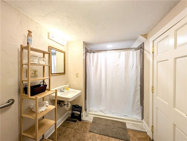 123 W Loyalhanna St, Ligonier Boro, PA 15658