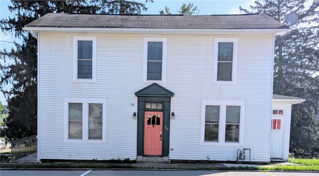 123 W Loyalhanna St, Ligonier Boro, PA 15658