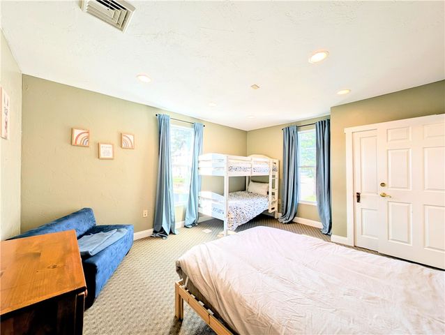 123 W Loyalhanna St, Ligonier Boro, PA 15658