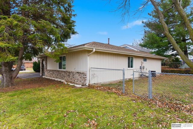 14213 Corby Street, Omaha, NE 68164