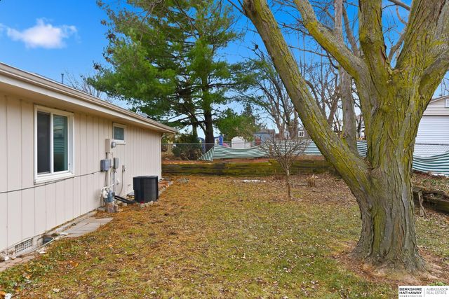 14213 Corby Street, Omaha, NE 68164