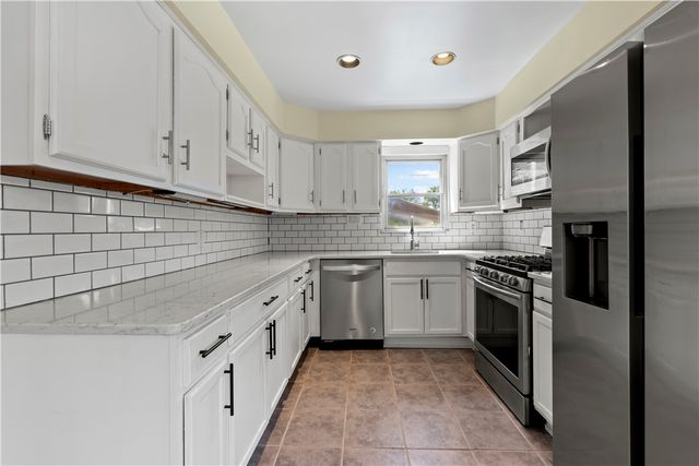 403 Louann Street, Shaler, PA 15223
