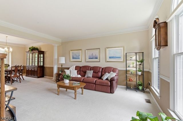 11 Wyckoff Dr, Union Twp., NJ 08867