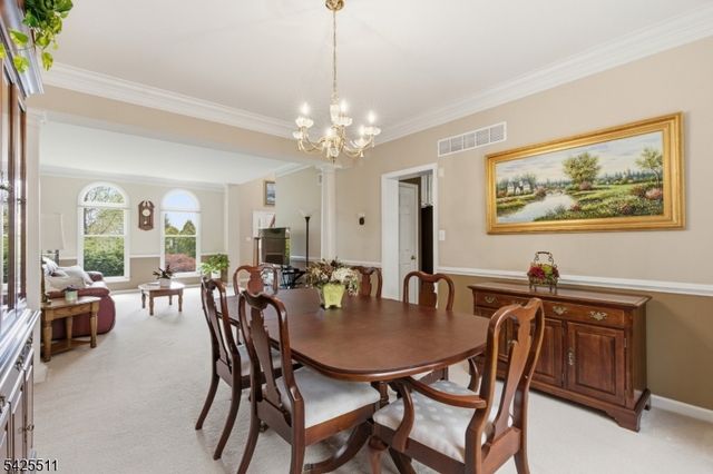 11 Wyckoff Dr, Union Twp., NJ 08867