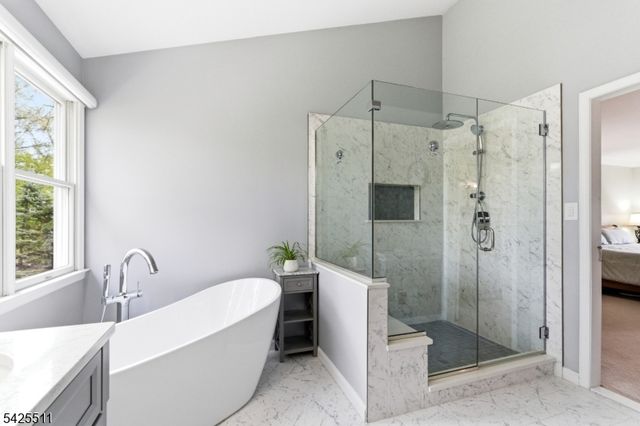 11 Wyckoff Dr, Union Twp., NJ 08867