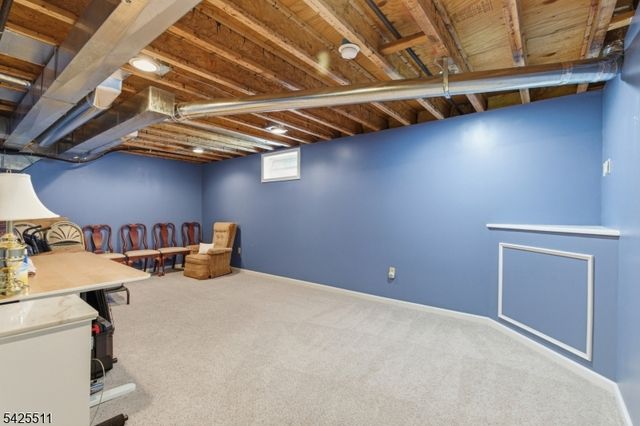 11 Wyckoff Dr, Union Twp., NJ 08867