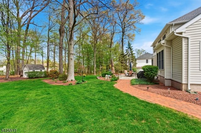 11 Wyckoff Dr, Union Twp., NJ 08867