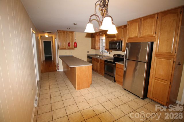 203 Ratchford Farm Road, Gastonia, NC 28056