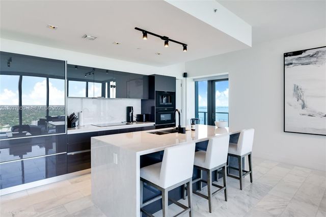 1451 Brickell Ave 3703, Miami, FL 33131