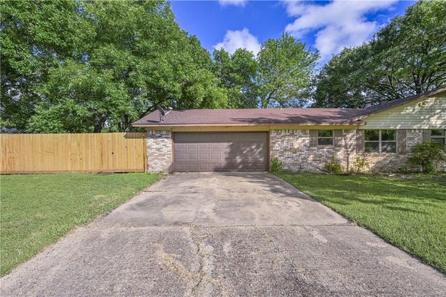 812 Victoria Street, Navasota, TX 77868