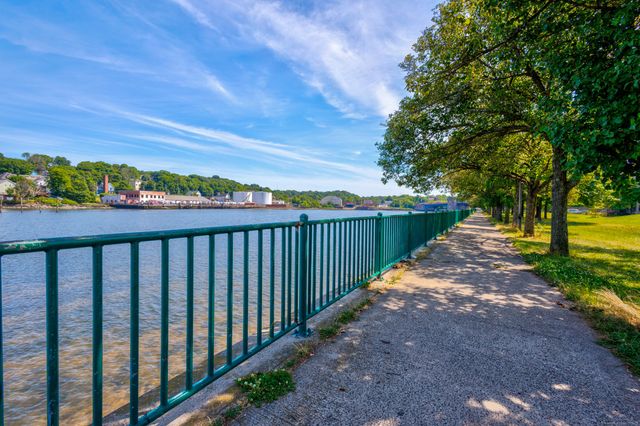 1 Front Street 113, New Haven, CT 06513