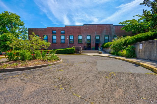 1 Front Street 113, New Haven, CT 06513