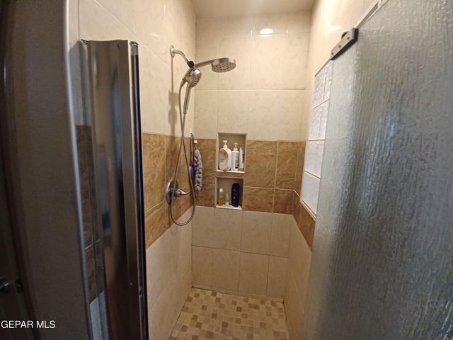 2113 SUN COUNTRY Drive, El Paso, TX 79938