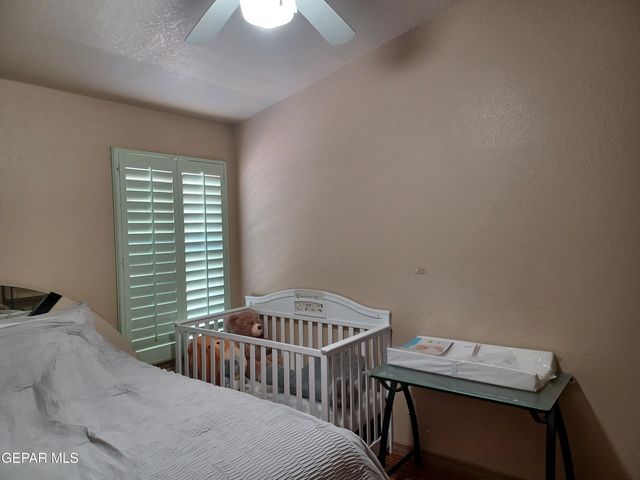 2113 SUN COUNTRY Drive, El Paso, TX 79938