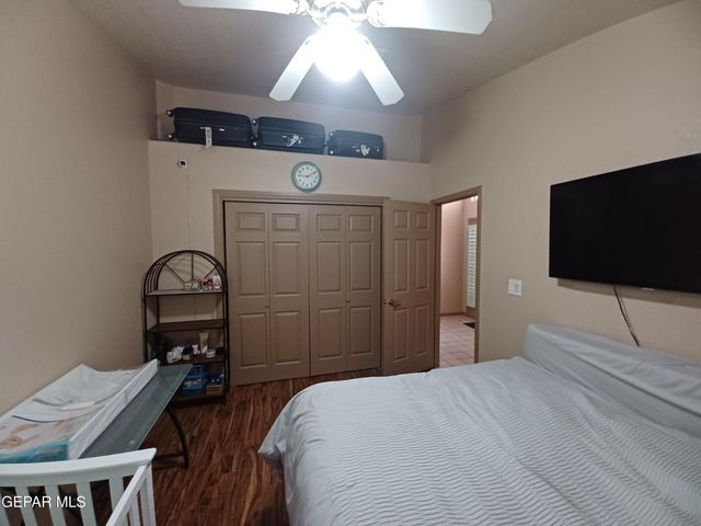 2113 SUN COUNTRY Drive, El Paso, TX 79938