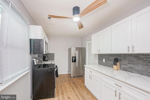 341 CLARKSON ST, Burlington, NJ 08016