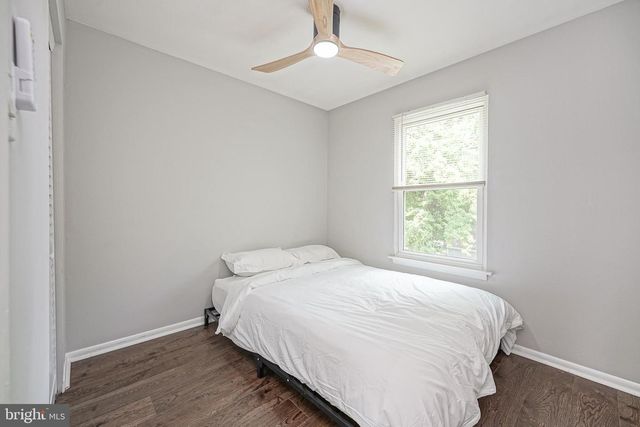 341 CLARKSON ST, Burlington, NJ 08016