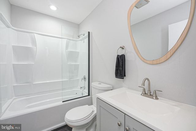 341 CLARKSON ST, Burlington, NJ 08016