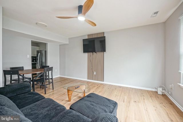 341 CLARKSON ST, Burlington, NJ 08016