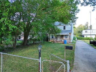 5455 Mayfair Street, Dearborn Heights, MI 48125