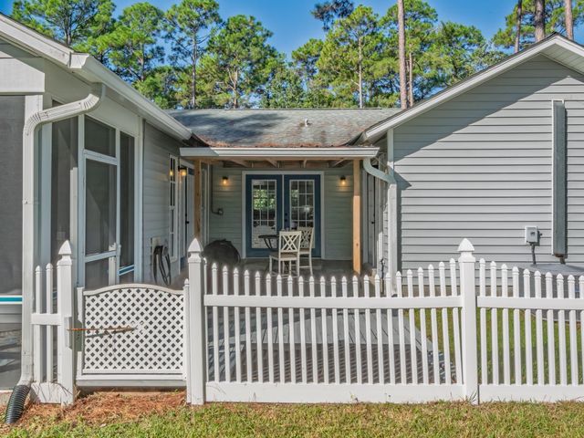 107 Infield, Carrabelle, FL 32322