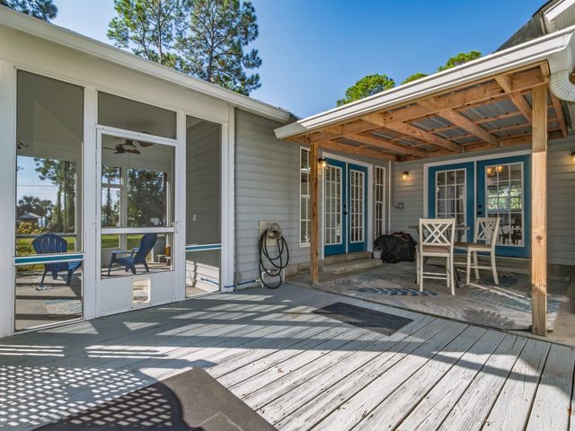 107 Infield, Carrabelle, FL 32322