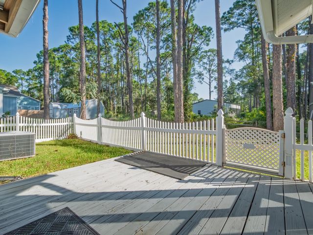 107 Infield, Carrabelle, FL 32322