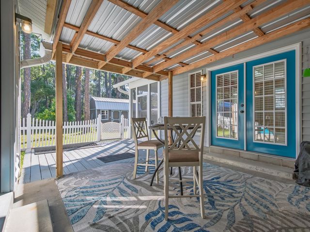 107 Infield, Carrabelle, FL 32322