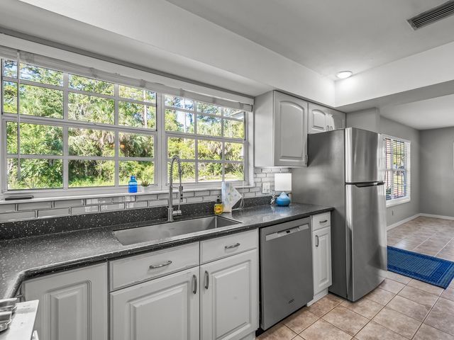 107 Infield, Carrabelle, FL 32322