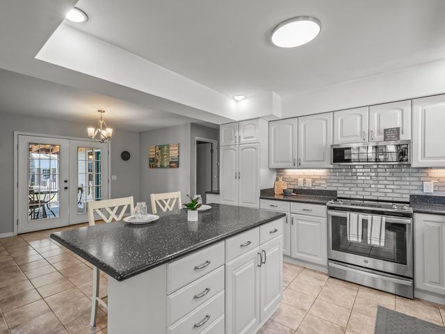 107 Infield, Carrabelle, FL 32322