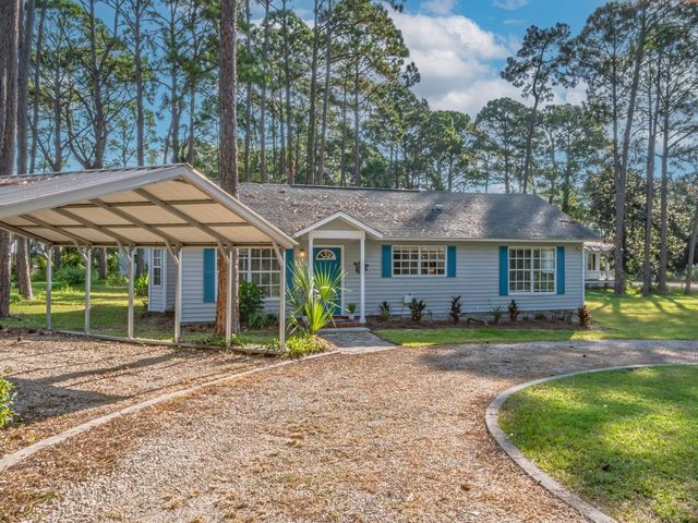 107 Infield, Carrabelle, FL 32322