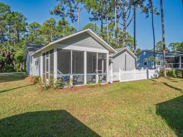 107 Infield, Carrabelle, FL 32322