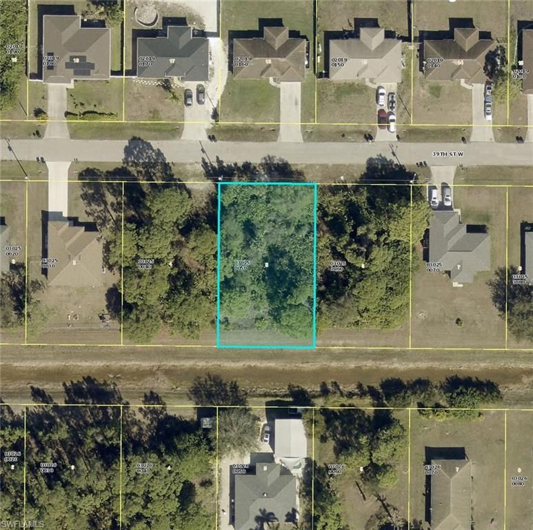 3211 39th ST W, LEHIGH ACRES, FL 33971 — exterior