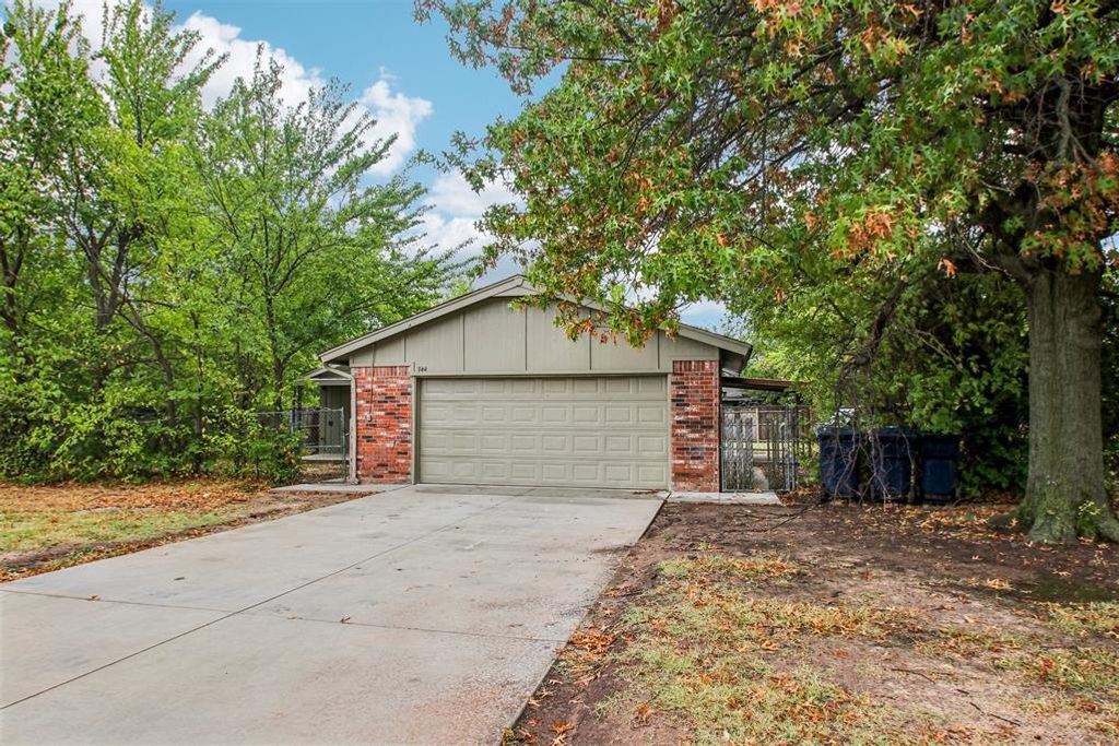 744 NW 111th Street, Oklahoma City, OK 73114