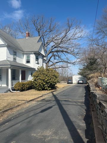 63 Ridge Street, Manchester, CT 06040