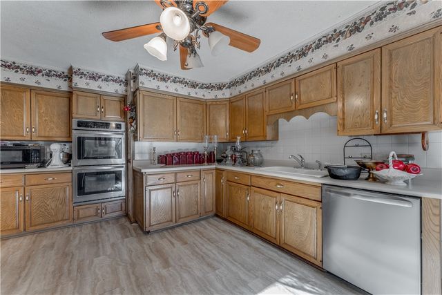 13763 Firehouse Lane, Hiwasse, AR 72739