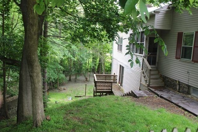 46 Colrain St, Greenfield, MA 01301