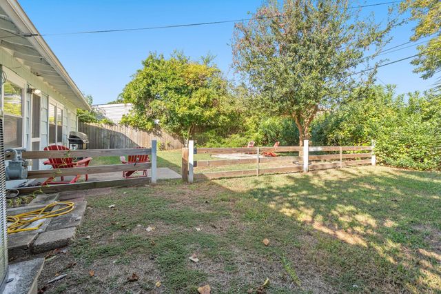 108 Bonita Avenue, Galveston, TX 77550