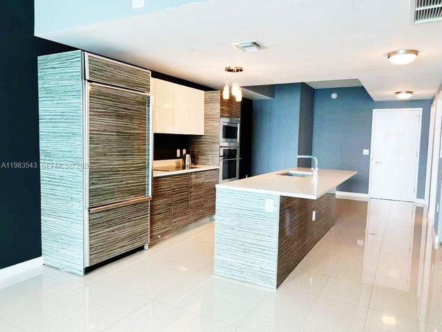 460 NE 28th St 1407, Miami, FL 33137