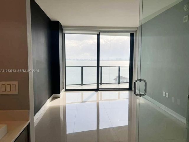 460 NE 28th St 1407, Miami, FL 33137