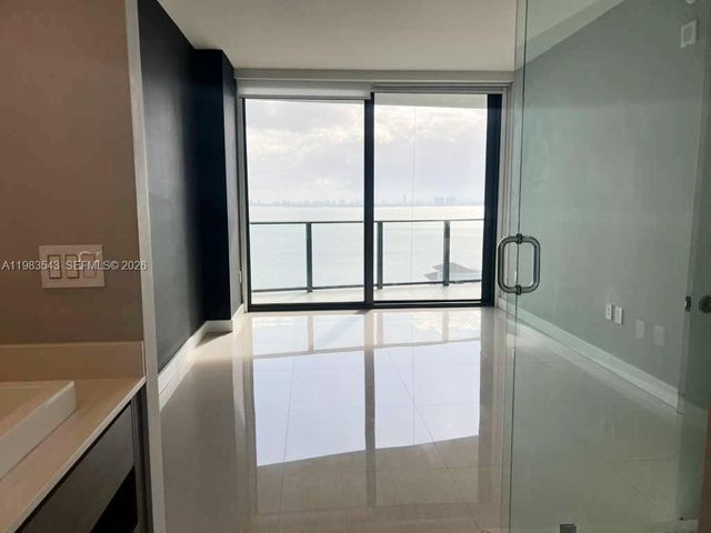 460 NE 28th St 1407, Miami, FL 33137